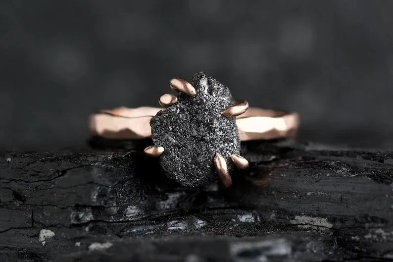 Gorgeous Black Platinum Ring